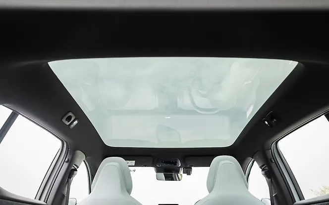 Volvo EX30 Sunroof