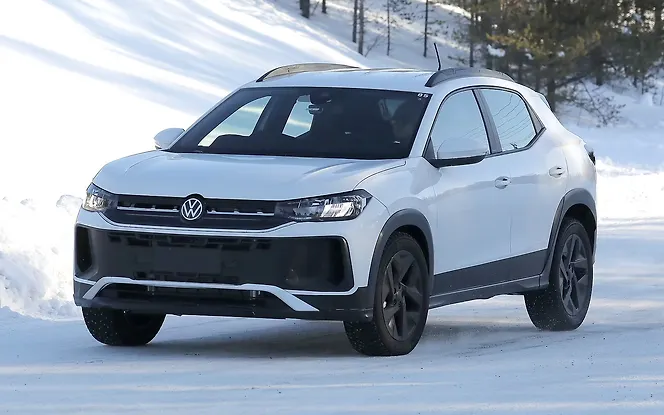 Volkswagen Tera SUV Front Right View