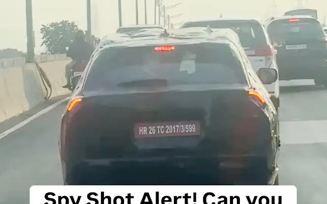 Maruti Suzuki Grand Vitara 7 seater Rear View
