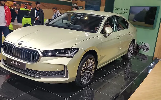 Skoda New Superb Front Left View