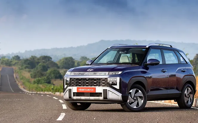 Hyundai Venue Front Left View