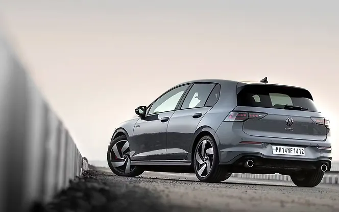 Volkswagen Golf GTI Rear Left View