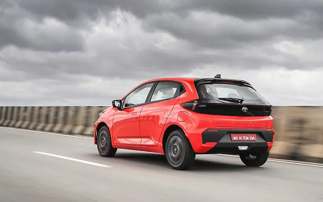 Tata Altroz Rear Left View