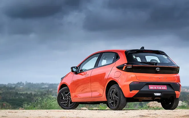 Tata Altroz Rear Left View