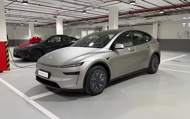 Tesla Model Y Front Left View