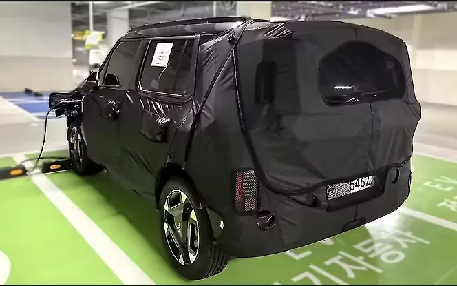 Kia Syros EV Rear Left View