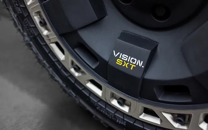 Mahindra Vision SXT Mahindra Vision SXT