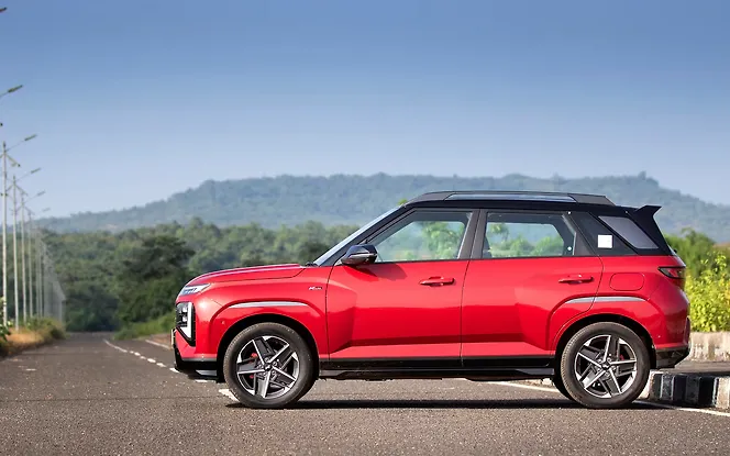 Hyundai Venue N Line Left View Hyundai Venue N Line Left View