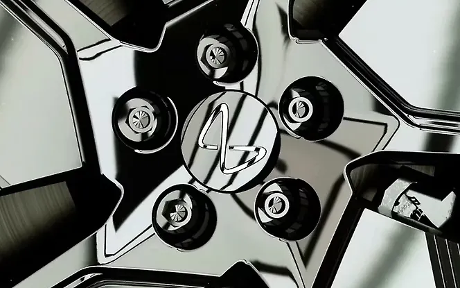 Mahindra XEV 9S Tyre