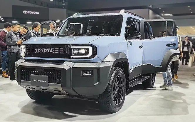Toyota New Land Cruiser FJ