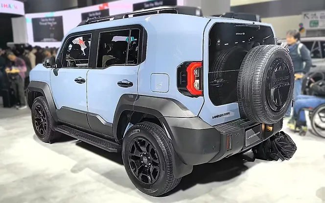 Toyota New Land Cruiser FJ