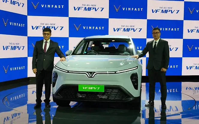 Vinfast VF MPV 7 Front View