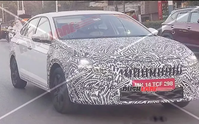 Skoda Slavia Facelift Front Right View Skoda Slavia Facelift Front Right View