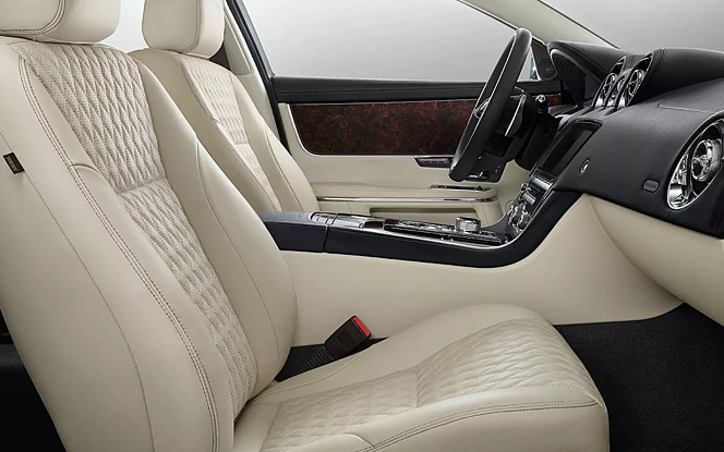 Jaguar XJ L Interior