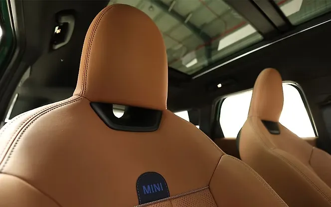 Mini Countryman C Front Seat Headrest
