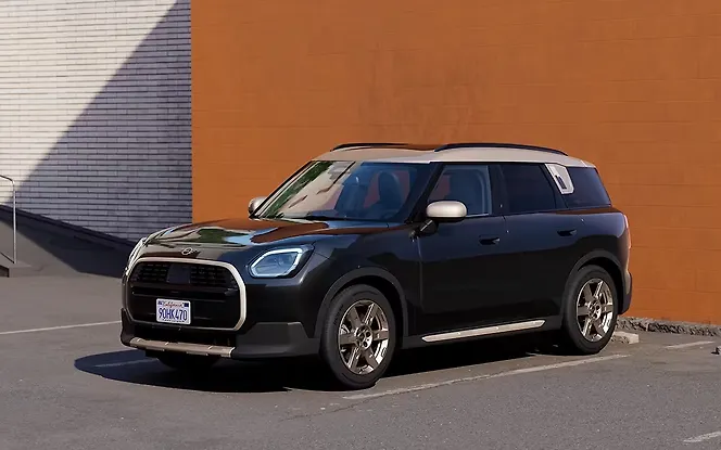 Mini Countryman C Front Left View