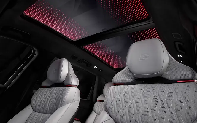 Audi Q9 Sunroof