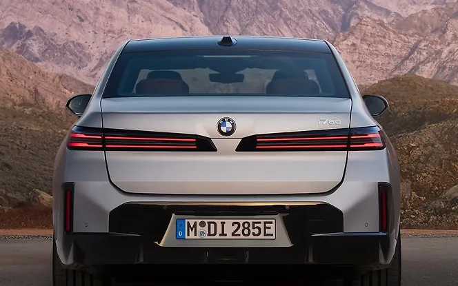 BMW i7 Facelift