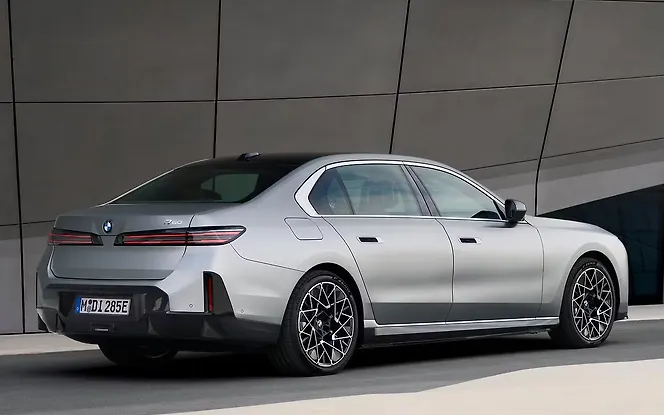 BMW i7 Facelift