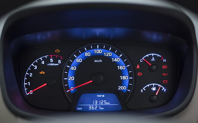Hyundai Xcent Dashbaord Display
