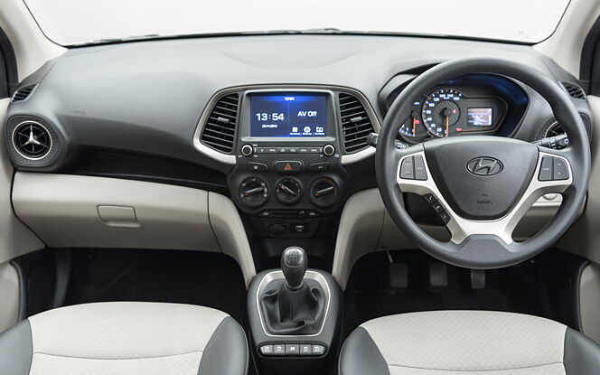 Hyundai Santro DashBoard