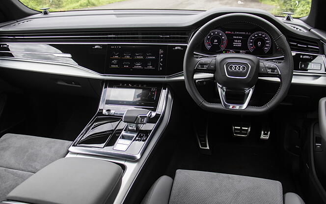 Audi Q8 DashBoard