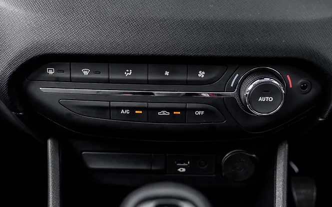 Tata Punch AC Controls