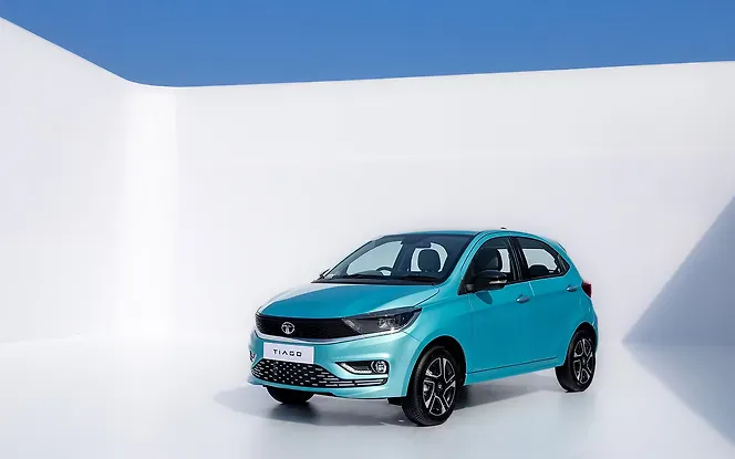 Tata Tiago Front Left View