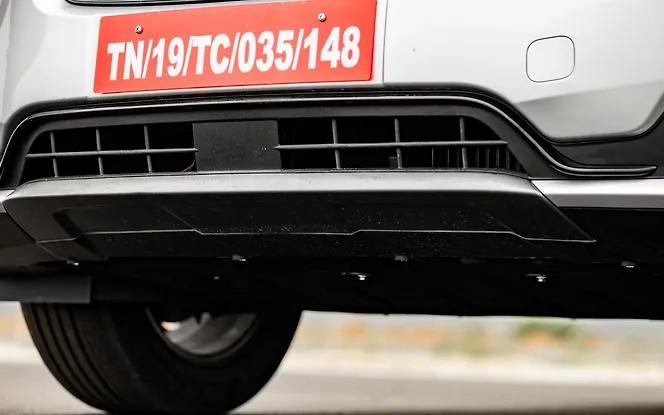 Mahindra XUV700 Front Bumper