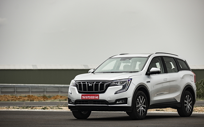 Mahindra XUV700 XUV700 Price, Specs, Images, Colours
