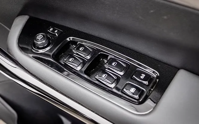 Mahindra XUV700 Driver Window Controls