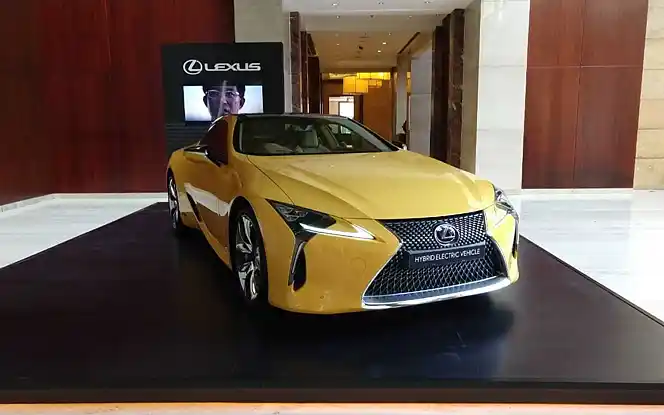 Lexus LC 500h Front View