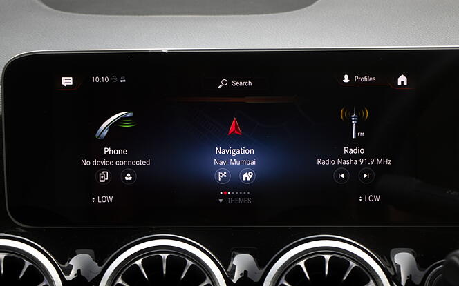 Mercedes-Benz GLA Infotainment Display