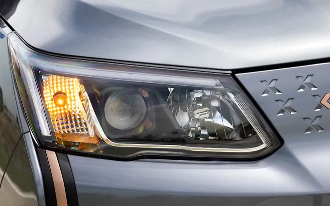 Mahindra XUV400 Turn Indicators