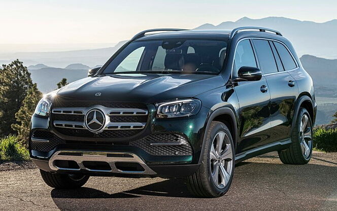 Mercedes-Benz GLS [2020-2024] Front Right View
