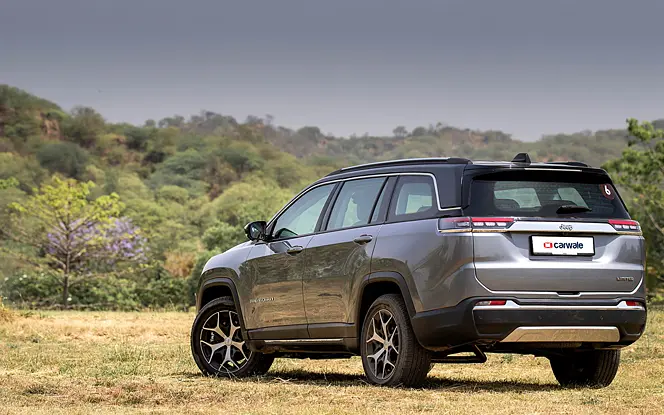 Jeep Meridian Rear Left View