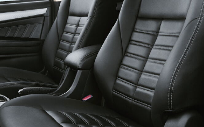Isuzu MU-X Front Seats