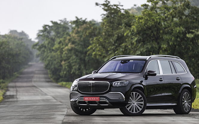 Mercedes-Benz Maybach GLS [2021-2024] Front Left View