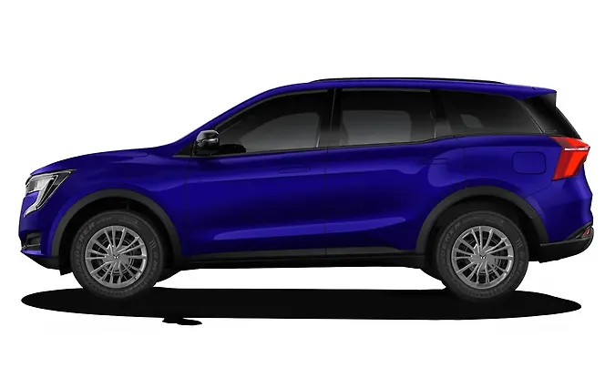 Mahindra Old Generation XUV700 Electric Blue