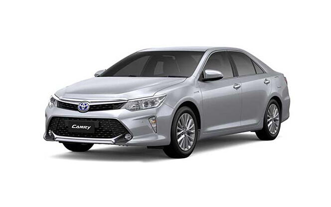 Toyota Camry [2015-2019] - Silver Metallic