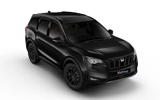 Mahindra XUV700 Stealth Black