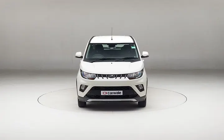 Mahindra KUV100 NXT 360 view Mahindra KUV100 NXT 360 view