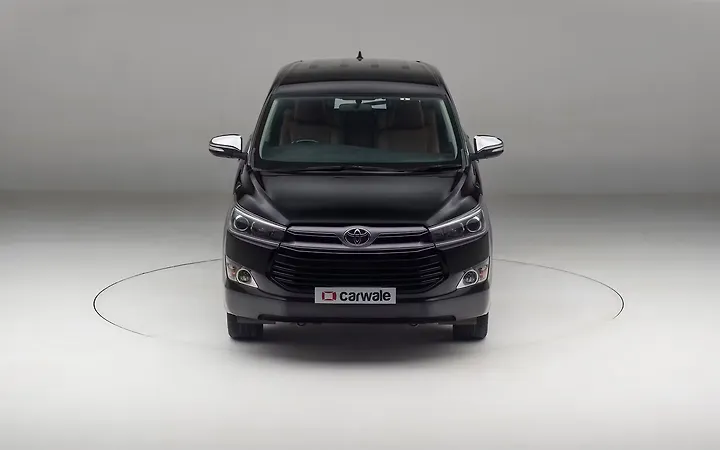 Toyota Innova Crysta 360 view Toyota Innova Crysta 360 view
